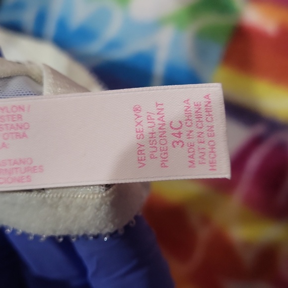 Victoria's Secret Bra - Picture 10 of 10